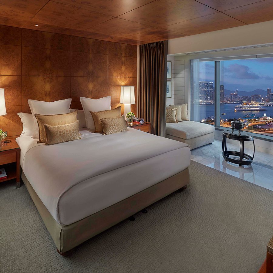 Mandarin Oriental, Hong Kong bedroom